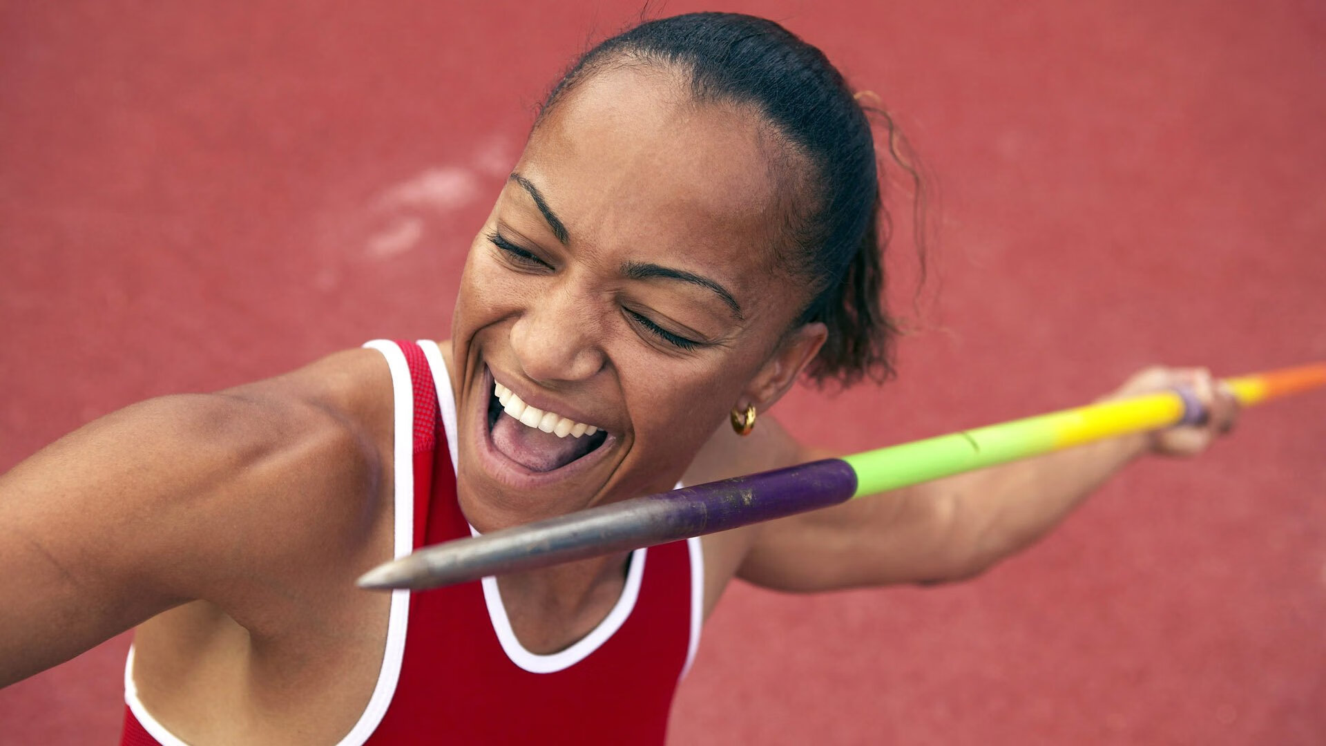 莱比锡首回合横扫密尔沃基雄鹿，哈兰德砍下4记关键球，全场沸腾