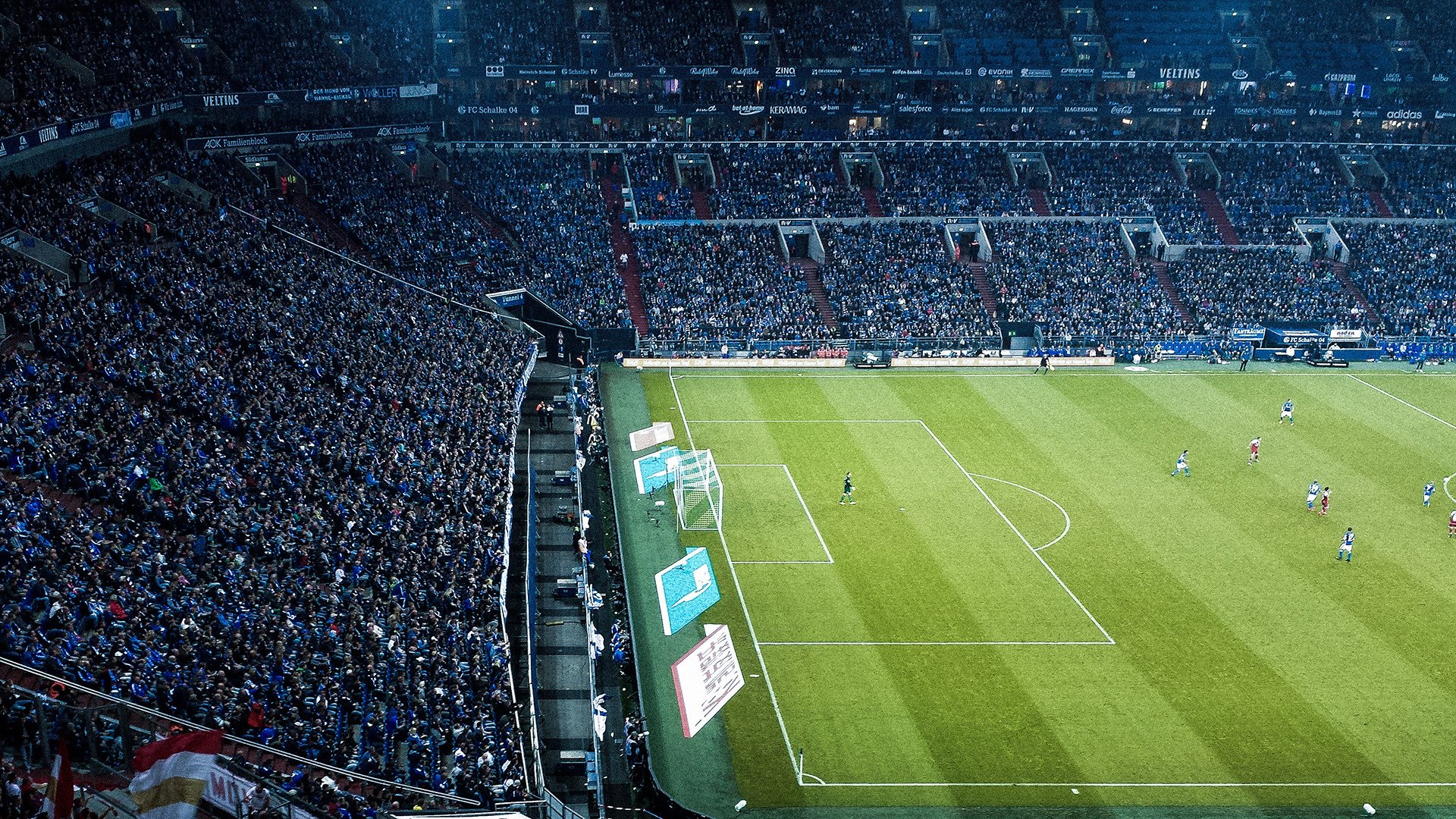 周冠宇赛点兑现，上海海港淘汰多特蒙德晋级四强，主帅激动落泪